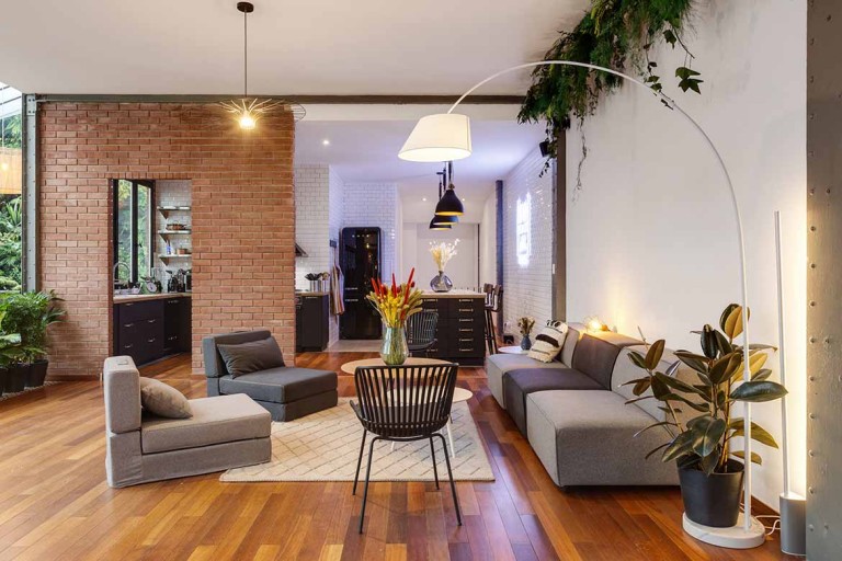 26 Bis Rue De La Fontaine Au Roi 75011 Paris Splendide loft sous verrière au coeur de Paris , lieu de tournage