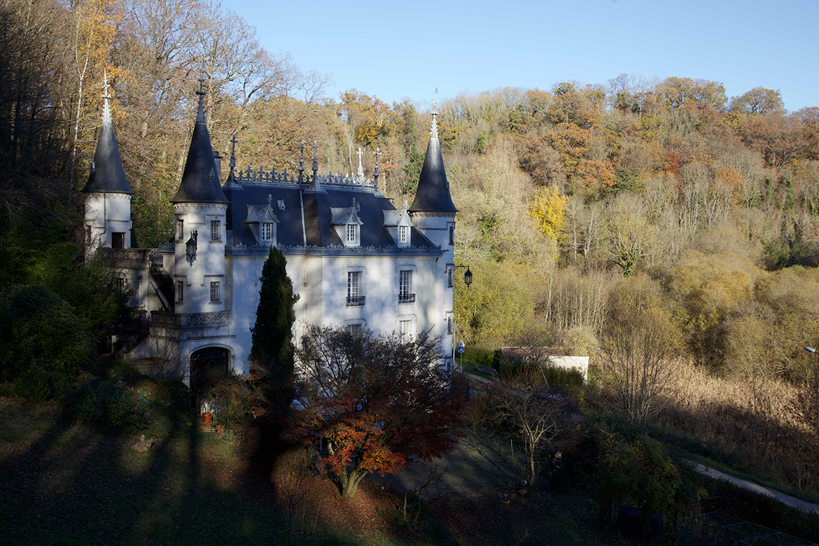 Château familial au caractère néo-gothique en Ile de France