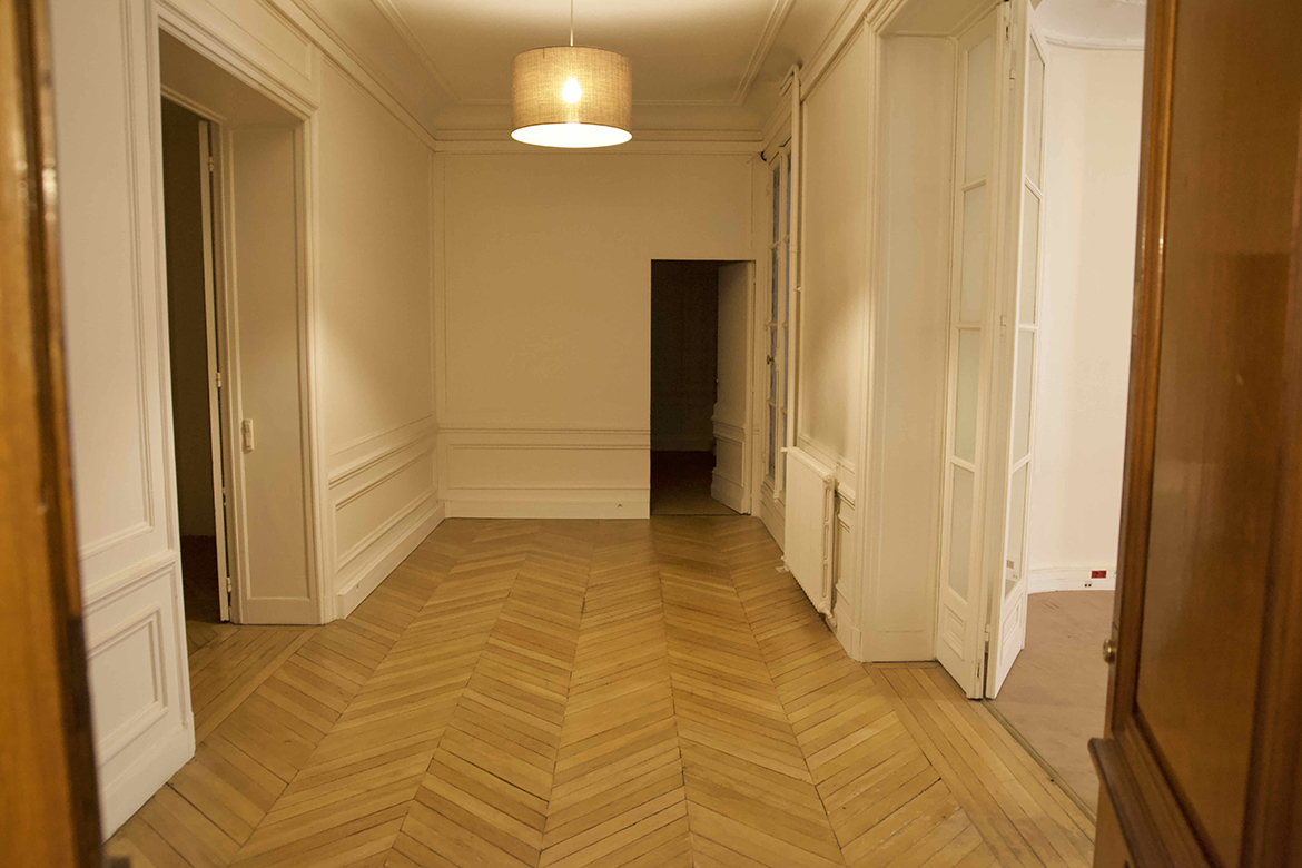 Appartement vide RDC Paris