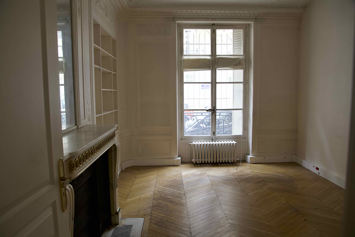 Appartement vide RDC Paris