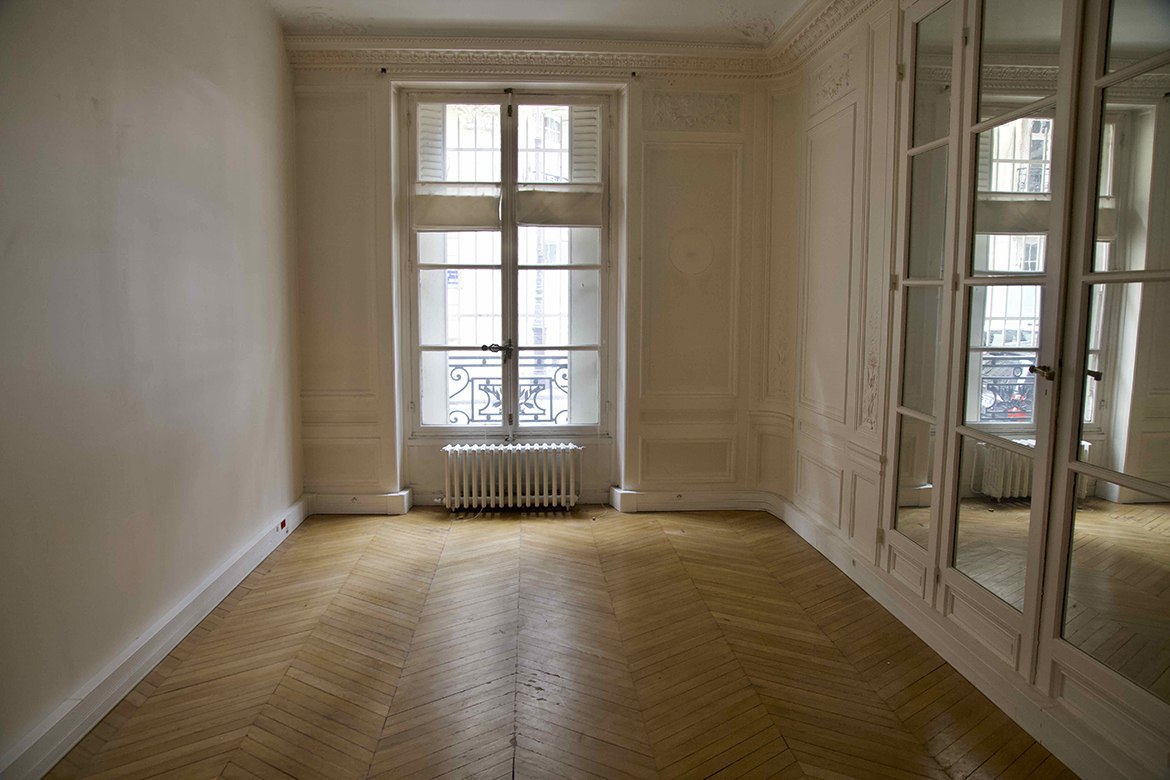 Appartement vide RDC Paris