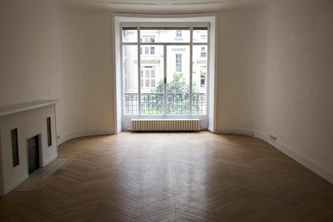Appartement vide 1er étage Paris