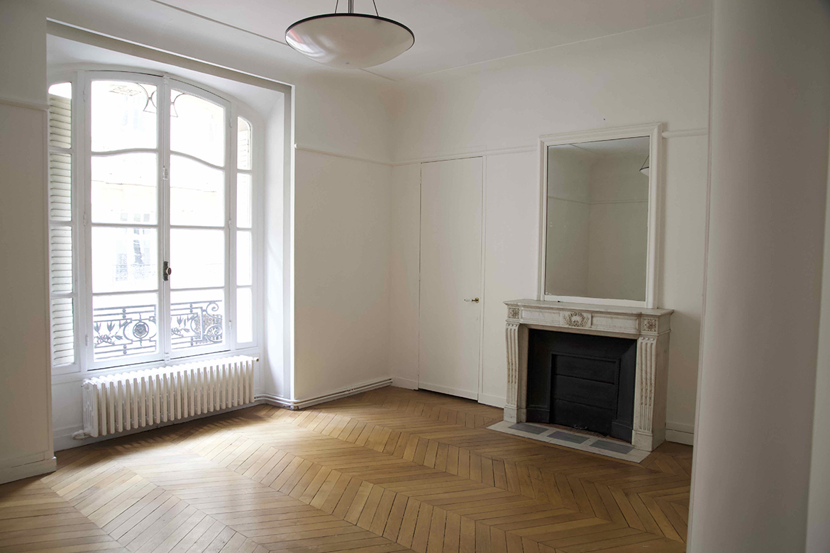 Appartement vide 1er étage Paris