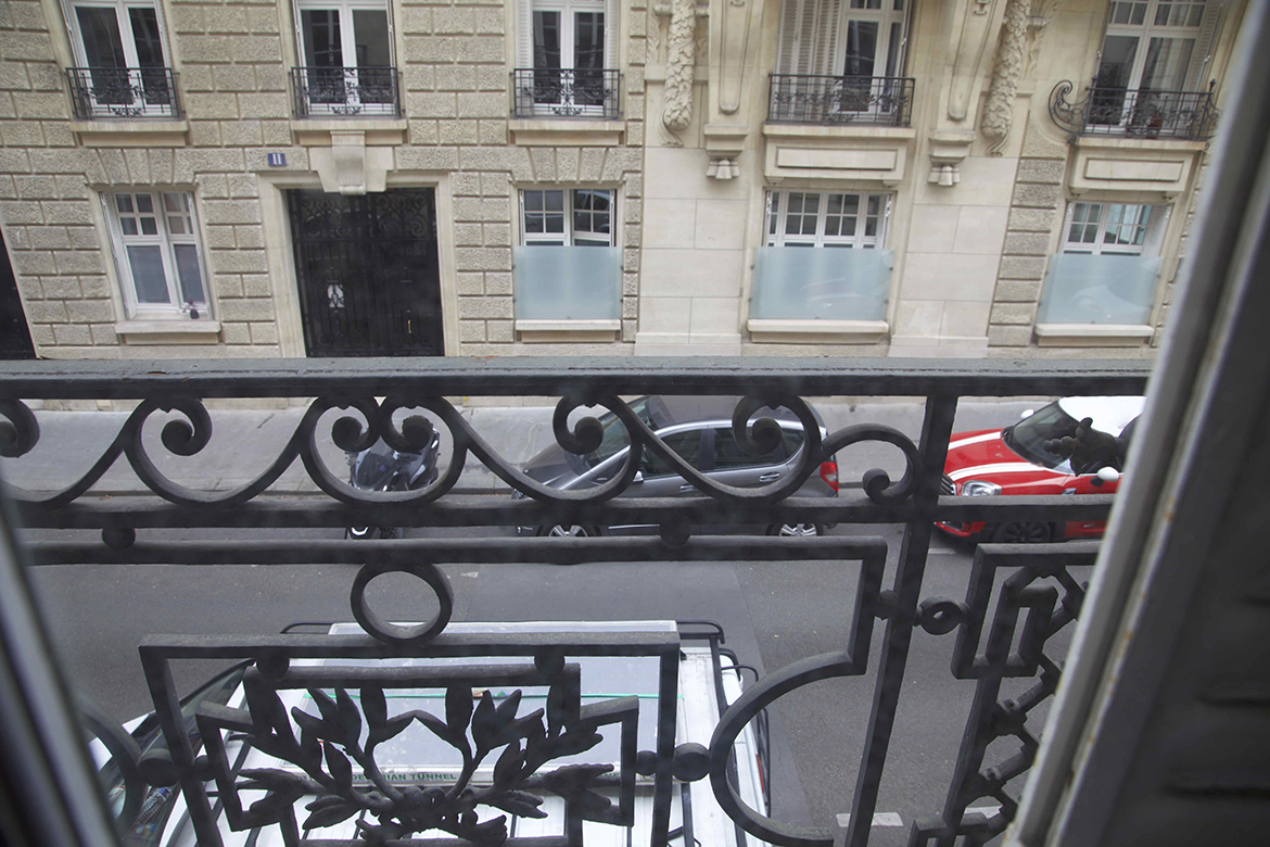 Appartement vide 1er étage Paris
