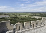 Abbaye de Montmajour, vue panoramique sur les champs depuis la tour Pons de l'Orme