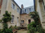 petite cour facade