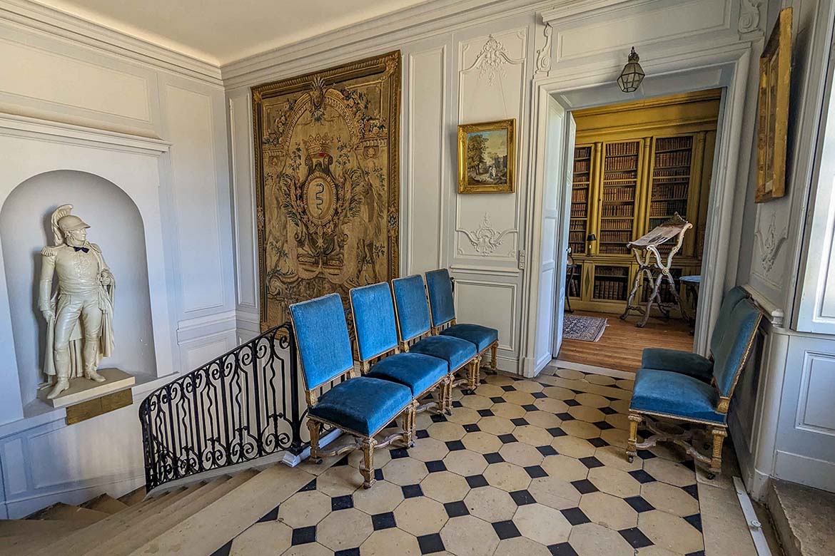 Château du XVIIIème siècle pour tournage en Ile de France