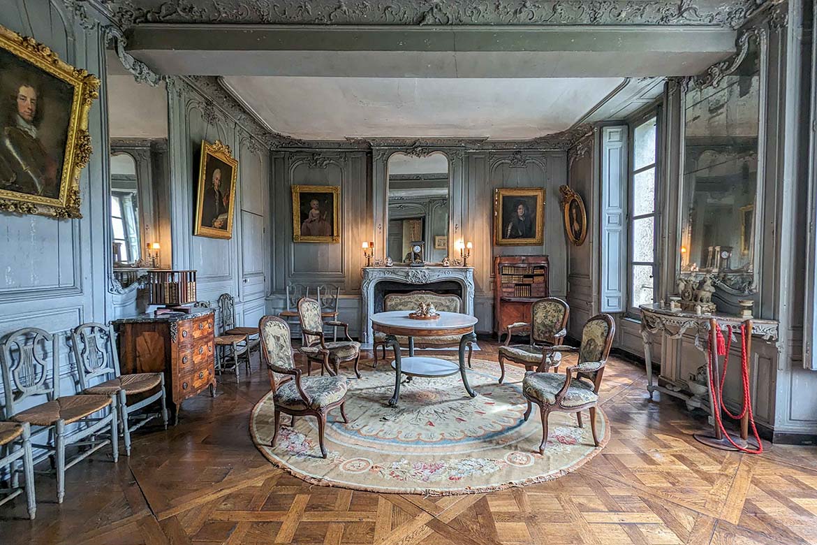 Château du XVIIIème siècle pour tournage en Ile de France